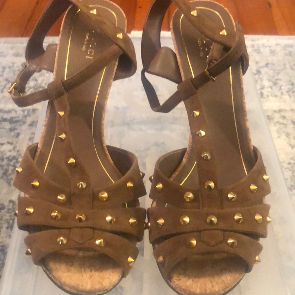 GUCCI cork heel and toe sandals 8B